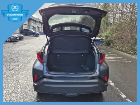 2023 Toyota C-HR HYBRID SOL 4DR AUTO €22,499 thumbnail