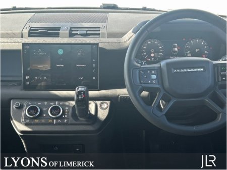 2025 Land Rover Defender 110 2.0PHEV X-Dynamic SE 6 Seater €108,750