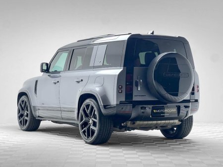 2024 Land Rover Defender HSE X-DYNAMIC P400E €87,990 thumbnail