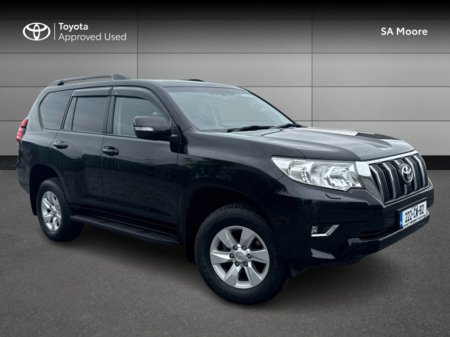 2022 Toyota Landcruiser 5 SEAT - BUSINESS €82,495