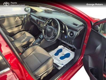 2018 Toyota Auris 1.8 HYBRID LUNA SPORT 5DR €18,450 thumbnail