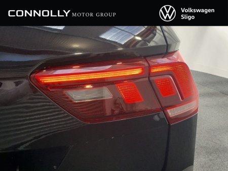 2023 Volkswagen Tiguan Allspace LIFE 2.0TDI 122HP €35,945 thumbnail
