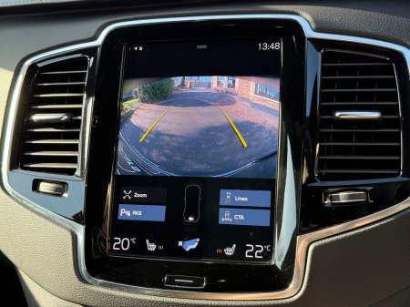 2022 Volvo XC90 PHEV T8 (390hp) R-Design AWD €56,900 thumbnail