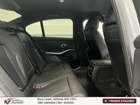 2025 BMW 3 Series - thumbnail 16