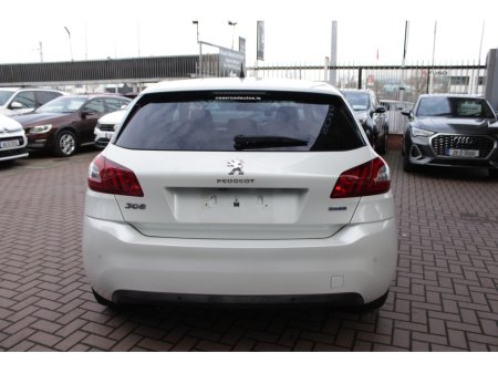 2017 Peugeot 308 - thumbnail 5