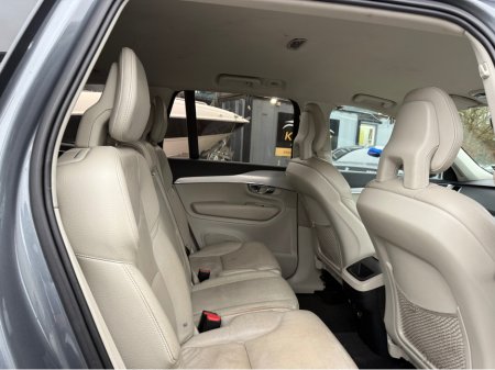 2018 Volvo XC90 D4 FWD MOMENTUM GT 5DR AUTO €28,950 thumbnail