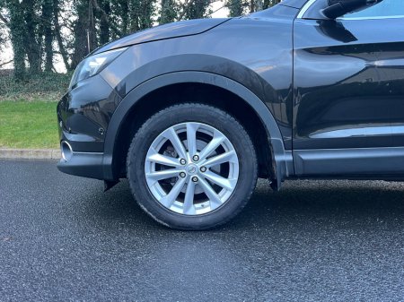 2014 Nissan Qashqai 1.5 DSL SVE €6,950 thumbnail