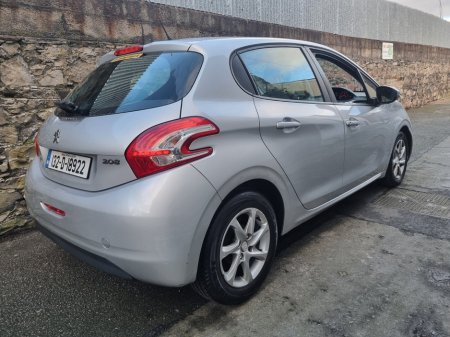 2013 Peugeot 208 1.2 VTI 82 bhp Active €3,750 thumbnail