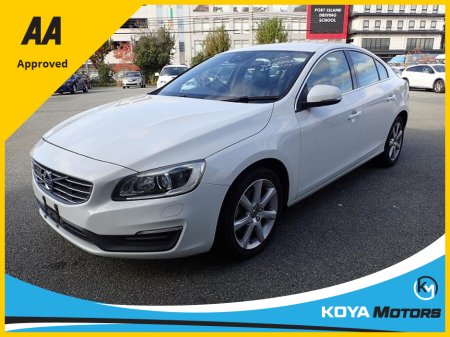 2016 Volvo S60 2.0 D4 SE DYNAMIC PLUS DIESEL AUTOMATIC // TINY KMS // MASSIVE SPEC //  FULL HEATED LEATHER // REVERSING CAMERA // CRUISE CONTROL // LANE ASSIST // COLLISION WARNING SYSTEM // UPGRADED SPORT ALLOYS