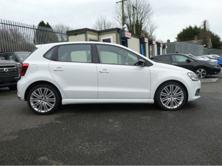 2015 Volkswagen Polo - thumbnail 10