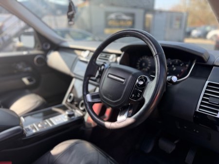 2018 Land Rover Range Rover - thumbnail 10