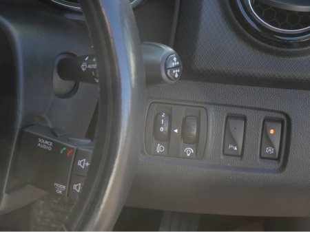 2016 Renault Clio - thumbnail 8