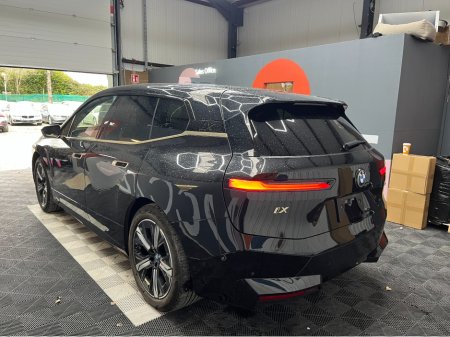 2022 BMW iX - thumbnail 4