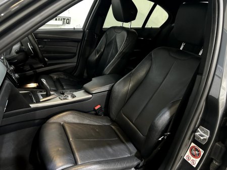 2017 BMW 3 Series - thumbnail 8