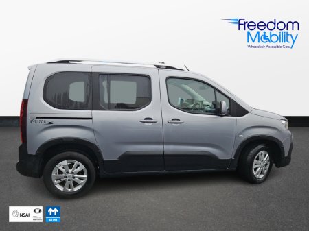 2021 Peugeot Rifter Lowered Floor Wheelchair Acess €20,995