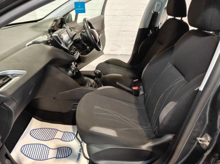 2014 Peugeot 208 - thumbnail 23