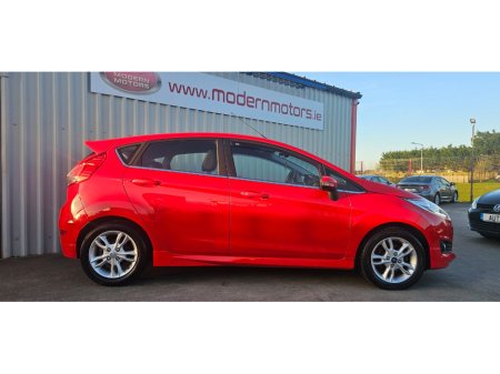 2015 Ford Fiesta - thumbnail 7