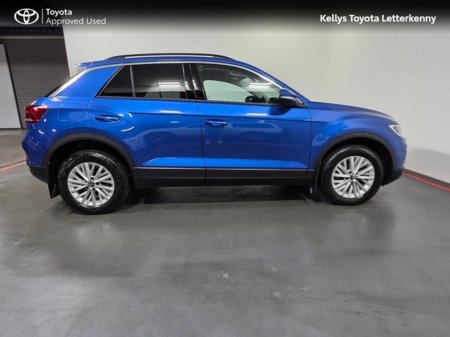 2022 Volkswagen T-Roc - thumbnail 3