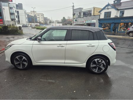 2025 Suzuki Swift - thumbnail 5