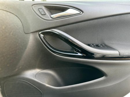 2018 Opel Astra - thumbnail 28