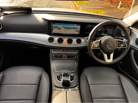 2019 Mercedes-Benz E Class E300  PREMIUM DE LUXURY €28,950 thumbnail