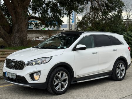 2016 Kia Sorento - thumbnail 3