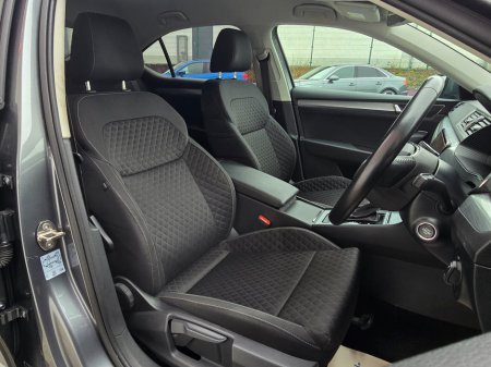 2022 Skoda Superb - thumbnail 18