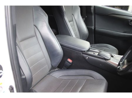 2017 Lexus NX 300 h - thumbnail 15