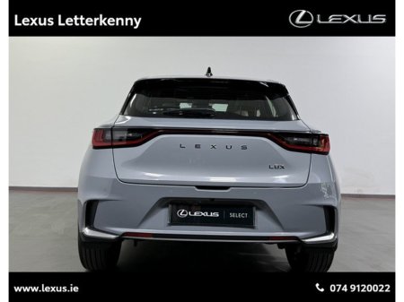 2025 Lexus LBX - photo 5