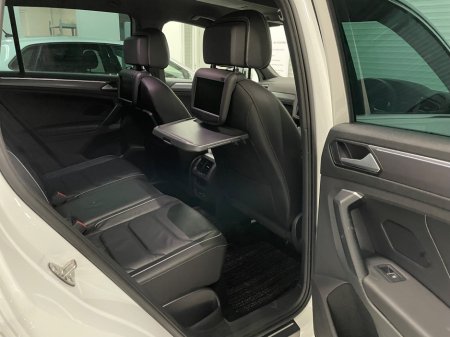 2019 Volkswagen Tiguan 2.0 TDI 190HP 4M R-Line DSG 7S €31,995 thumbnail