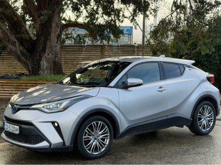 2023 Toyota C-HR KEYLESS ENTRY..FOLDING MIRRORS €22,950 thumbnail