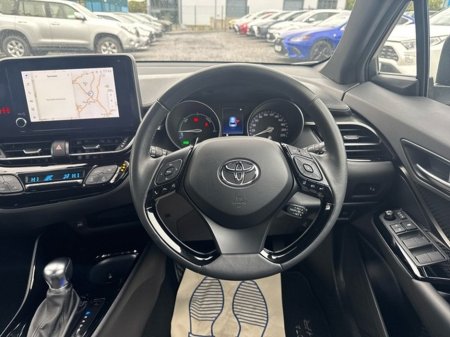 2023 Toyota C-HR - thumbnail 9