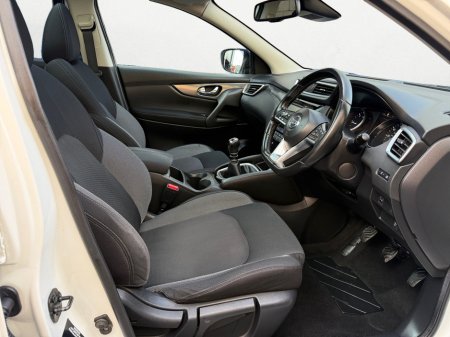 2018 Nissan Qashqai - thumbnail 5