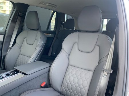 2025 Volvo XC90 - thumbnail 16