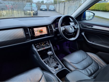 2023 Skoda Kodiaq 7S STYLE 2.0 TDI *High Spec/Black Leather/Heated Seats/Keyless Entry/Camera/Ambient Lighting* €43,950 thumbnail