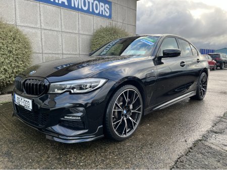 2019 BMW 3 Series 330e M-SPORT AUTOMATIC 2.0 PETROL PLUG IN HYBRID //REVERSE CAMERA//SAT NAV//FULL LEATHER HEATED SEATS// €26,950 thumbnail