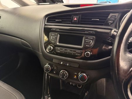 2016 Kia Ceed 1.4 EX Diesel 5DR €7,950 thumbnail