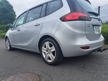 2016 Opel Zafira  €5,499