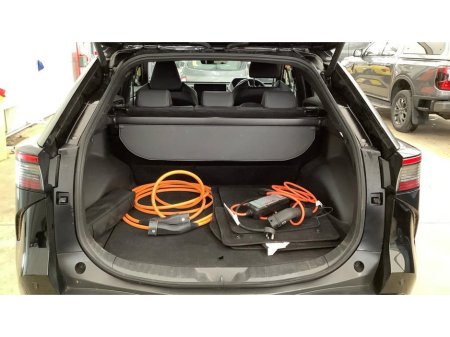 2024 Toyota bZ4X - thumbnail 8