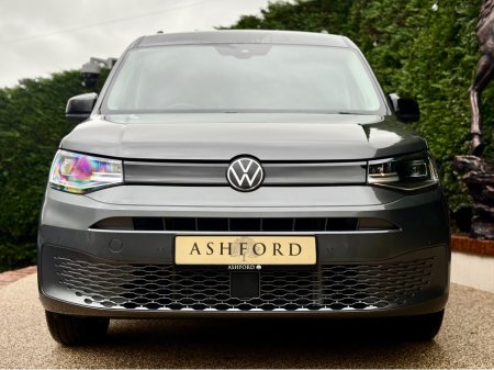 2025 Volkswagen Caddy CARGO ED TDI 122BHP A7F 2 €32,950 thumbnail