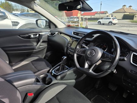 2020 Nissan Qashqai - thumbnail 4