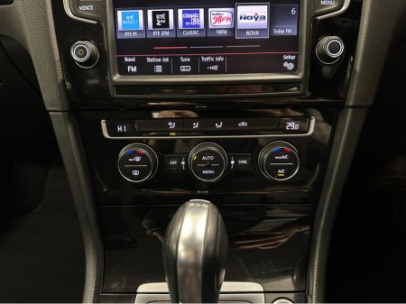 2016 Volkswagen Golf HIGHLINE 1.4TSI DSG VW/AUDI SPECIALISTS WWW.DENISDARCYCARS.IE thumbnail