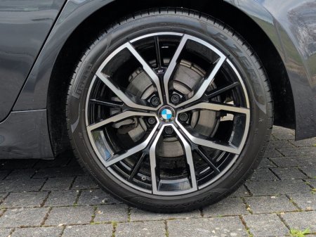 2021 BMW 5 Series - thumbnail 13