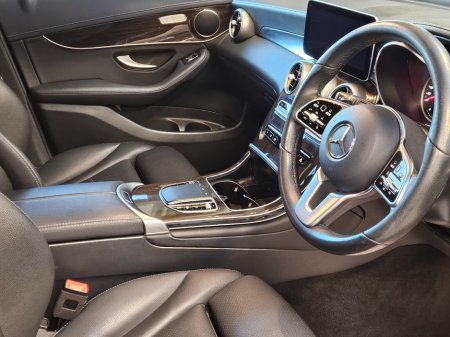 2021 Mercedes-Benz GLC Class GLC220d 4MATIC €35,950 thumbnail