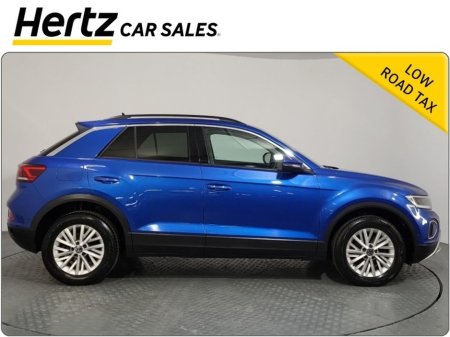 2023 Volkswagen T-Roc LIFE TDI 2.0 Diesel Manual €27,495 thumbnail