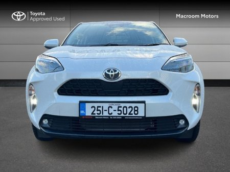 2025 Toyota Yaris Cross FRESH SELECTION OF TRADE-INS YARIS CROSS LUNA €30,000 thumbnail