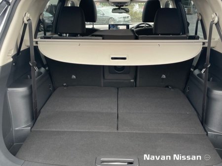 2025 Nissan X-Trail ePOWER SV PREMIUM 7 Seater €51,950 thumbnail