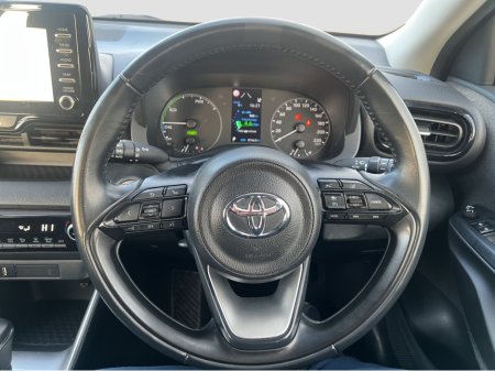 2022 Toyota Yaris 2022 Toyota Yaris 1.5 Self-Charging Hybrid €19,750 thumbnail