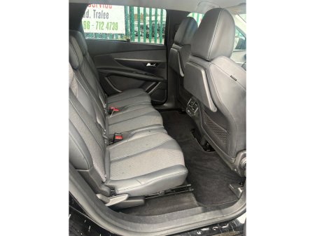 2023 Peugeot 5008 FL ALLURE 1.5 BLUE HDI 13 130 6.3 €36,950 thumbnail