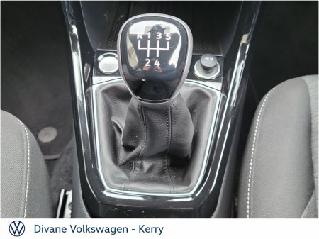 2025 Volkswagen T-Cross EDITION 75 1.0 TSI PETROL 95HP €28,950 thumbnail